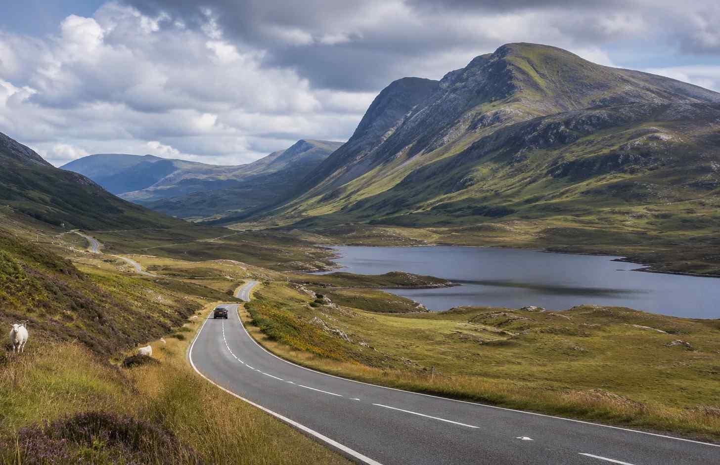 Discover Edinburgh Without a Car
